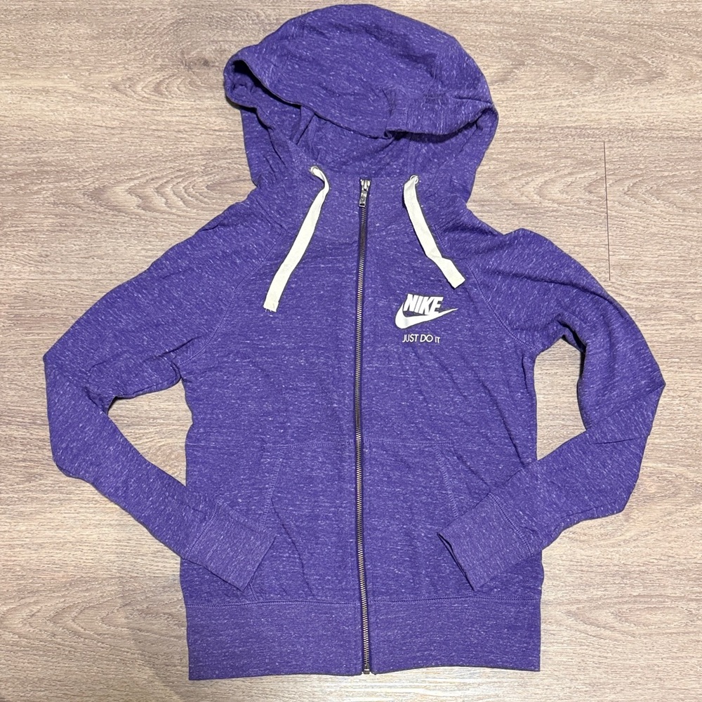 Nike Women’s Purple Zip-Up Jacket